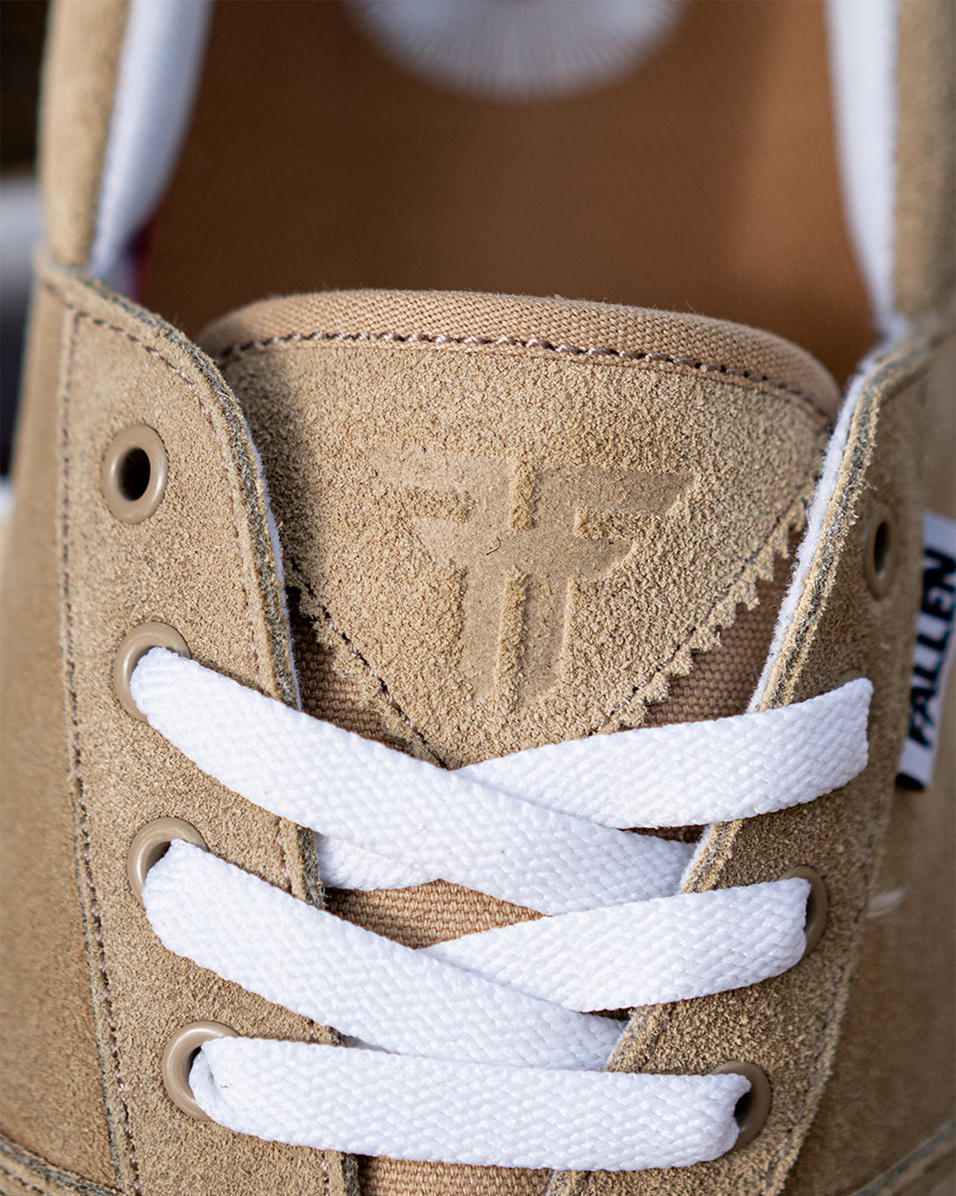 CORONADO - TAN / WHITE - TOMMY SANDOVAL